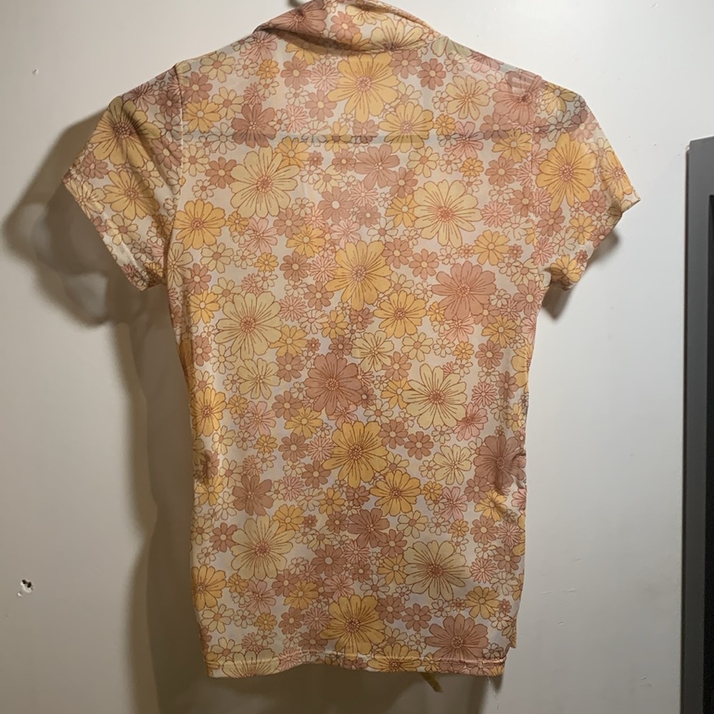 Short sleeve hippie button down floral thin summer shirt - Picture 3 of 4